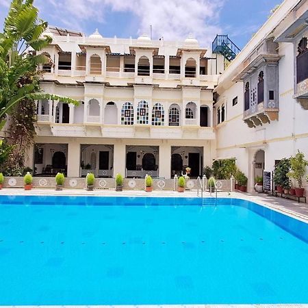 Hotel Mahendra Prakash Udaipur Exterior foto