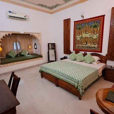 Hotel Mahendra Prakash Udaipur Habitación foto