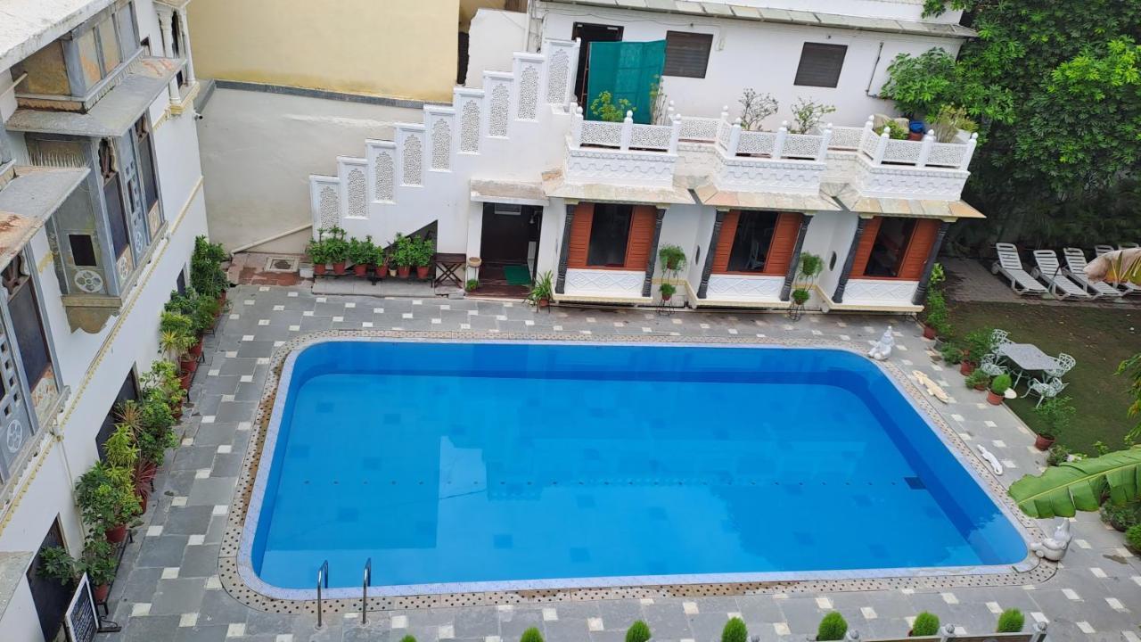 Hotel Mahendra Prakash Udaipur Exterior foto